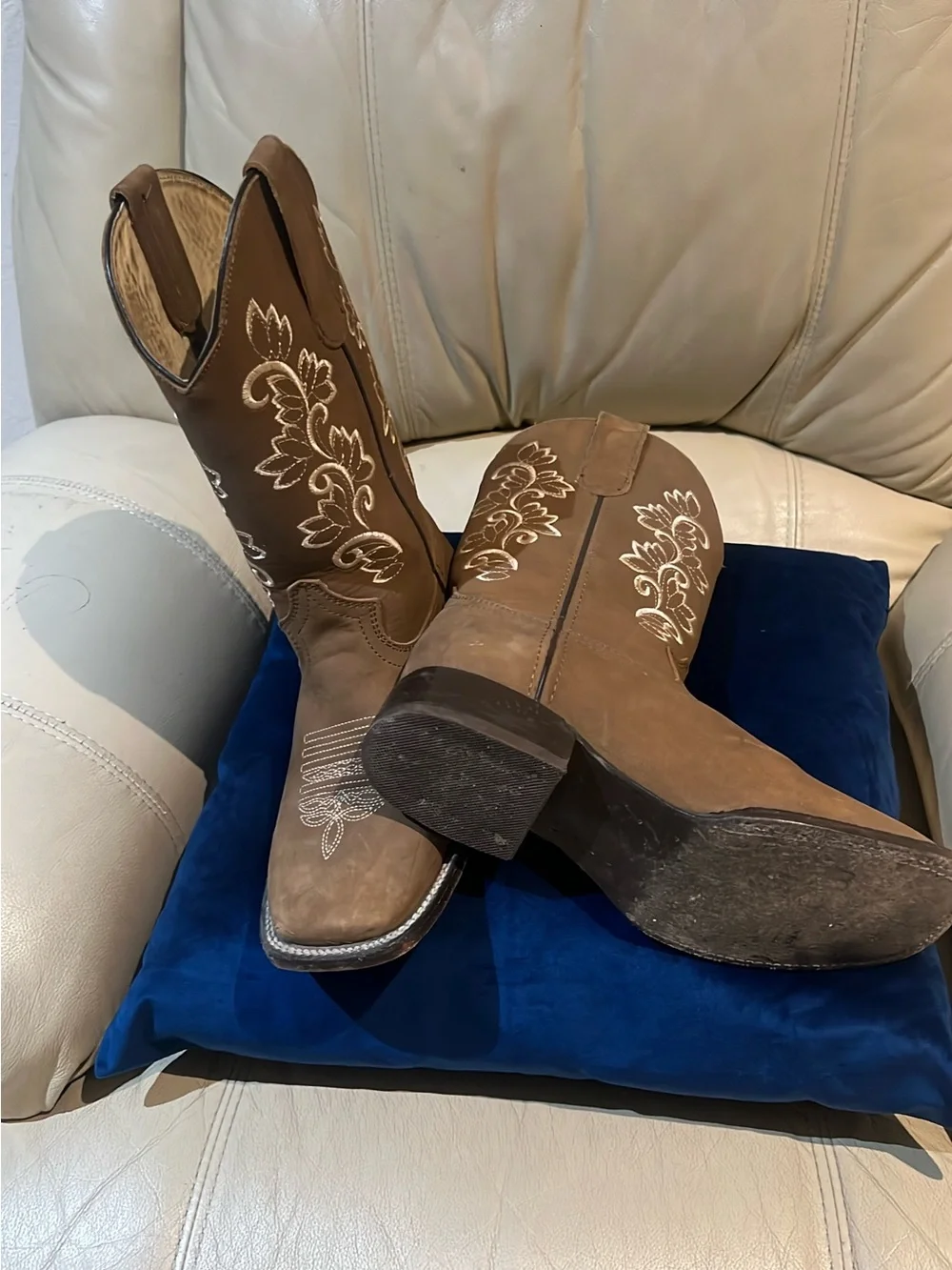 Brown Embroidered Western Cowboy Boots